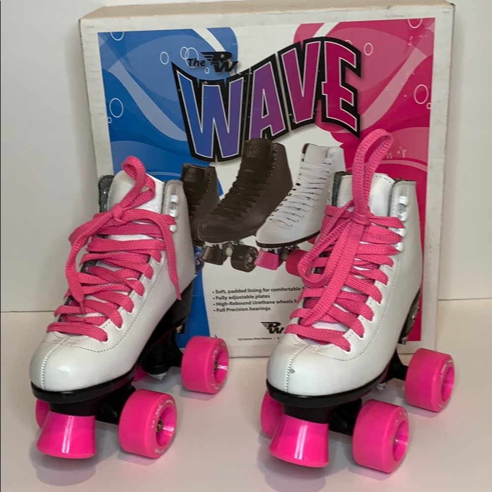 Girls White Roller Skates with Pink Wheels Size: 1
